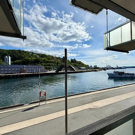 1br Waterfront By Opera And Munch *